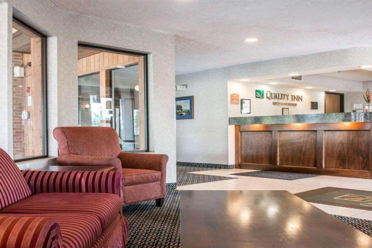 Quality Inn Hudsonville South Exteriör bild