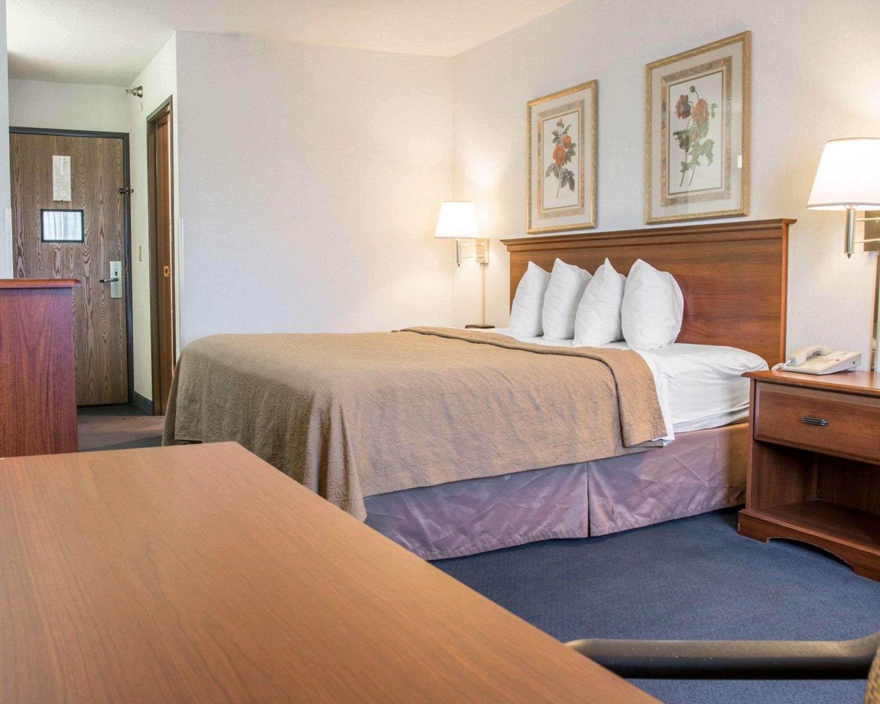 Quality Inn Hudsonville South Exteriör bild