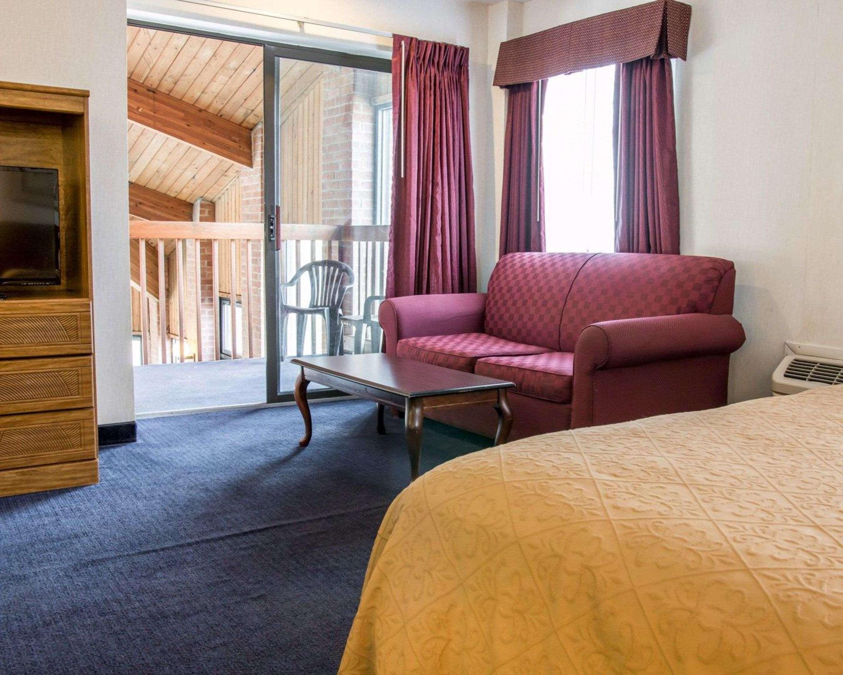 Quality Inn Hudsonville South Exteriör bild