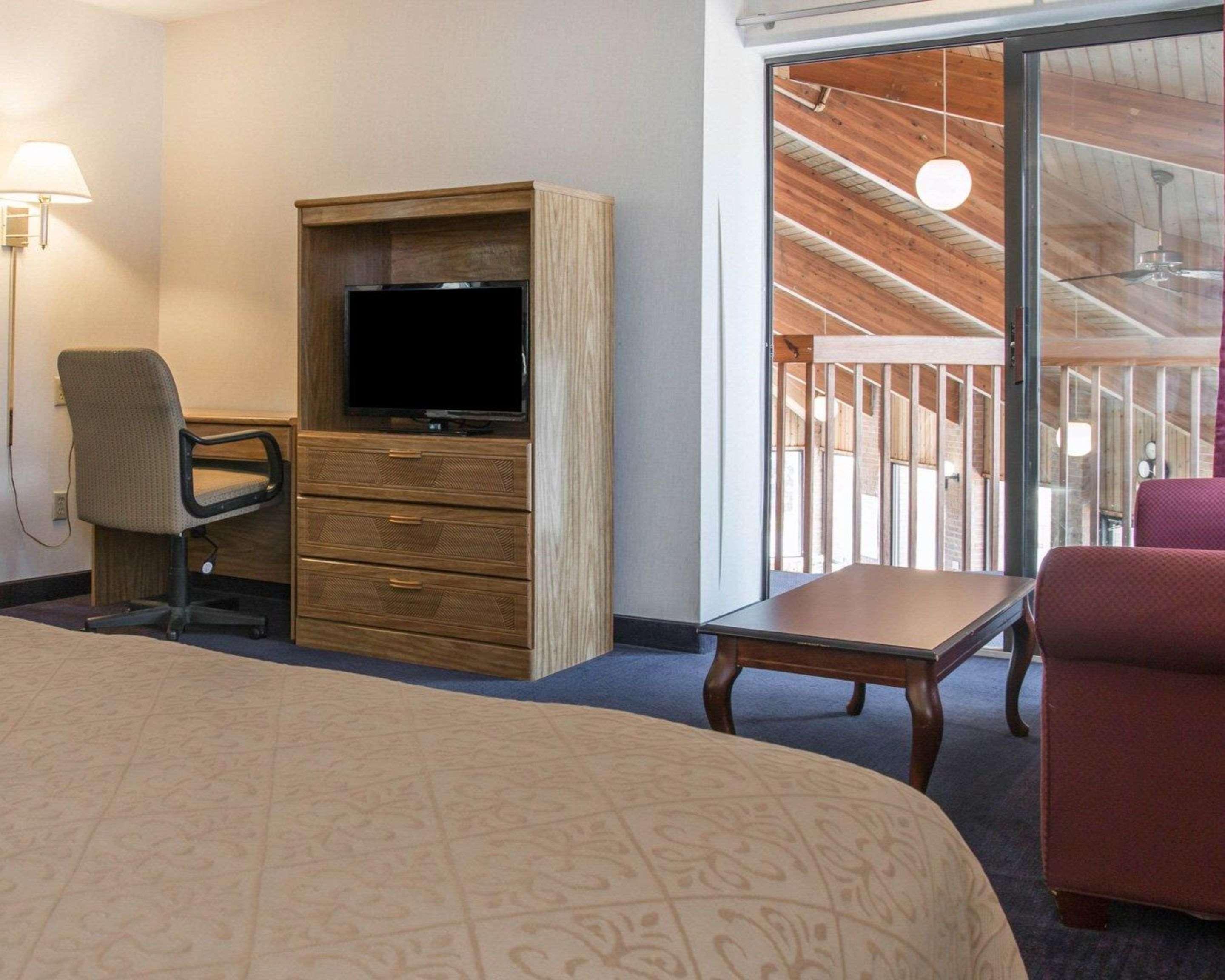 Quality Inn Hudsonville South Exteriör bild
