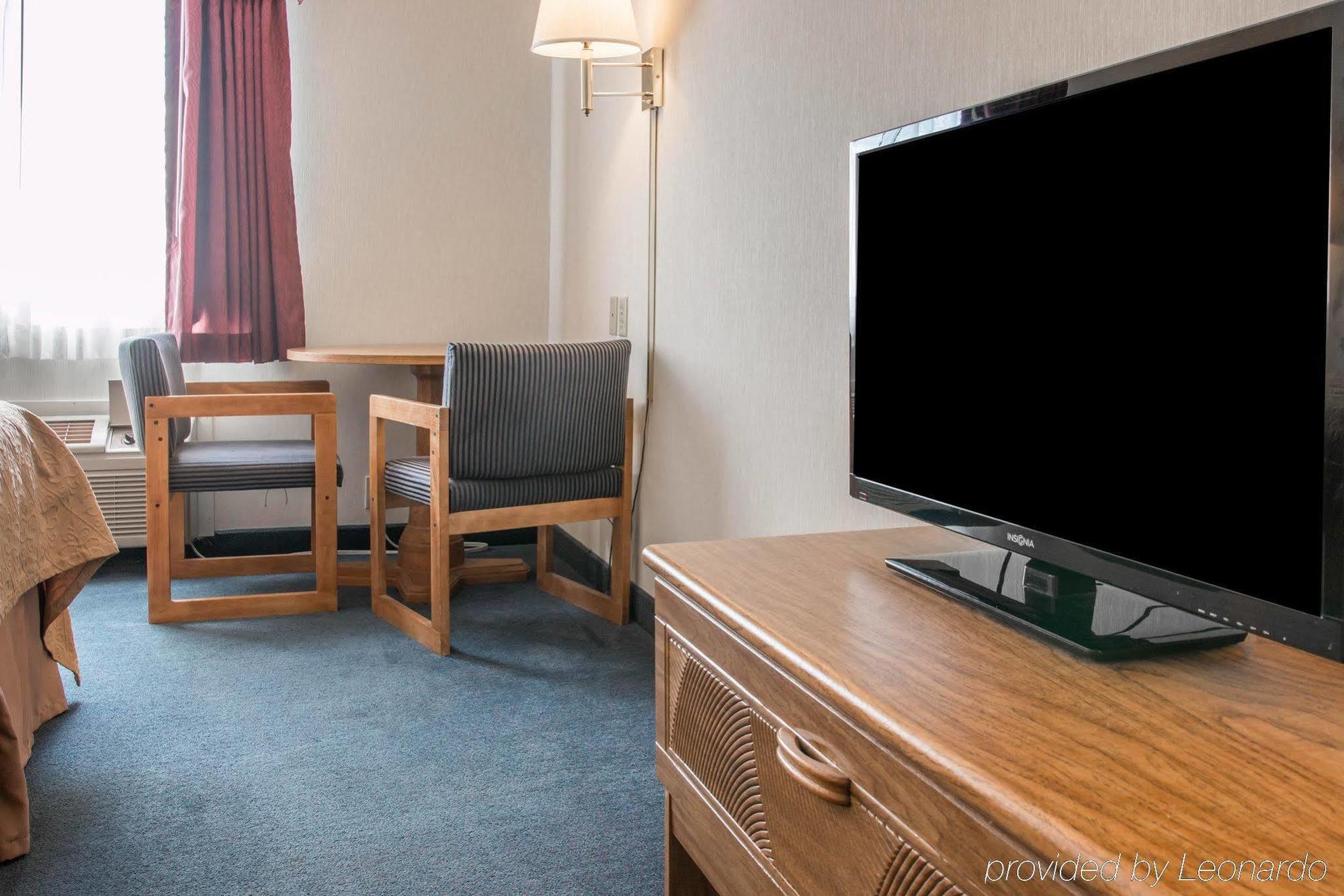 Quality Inn Hudsonville South Exteriör bild