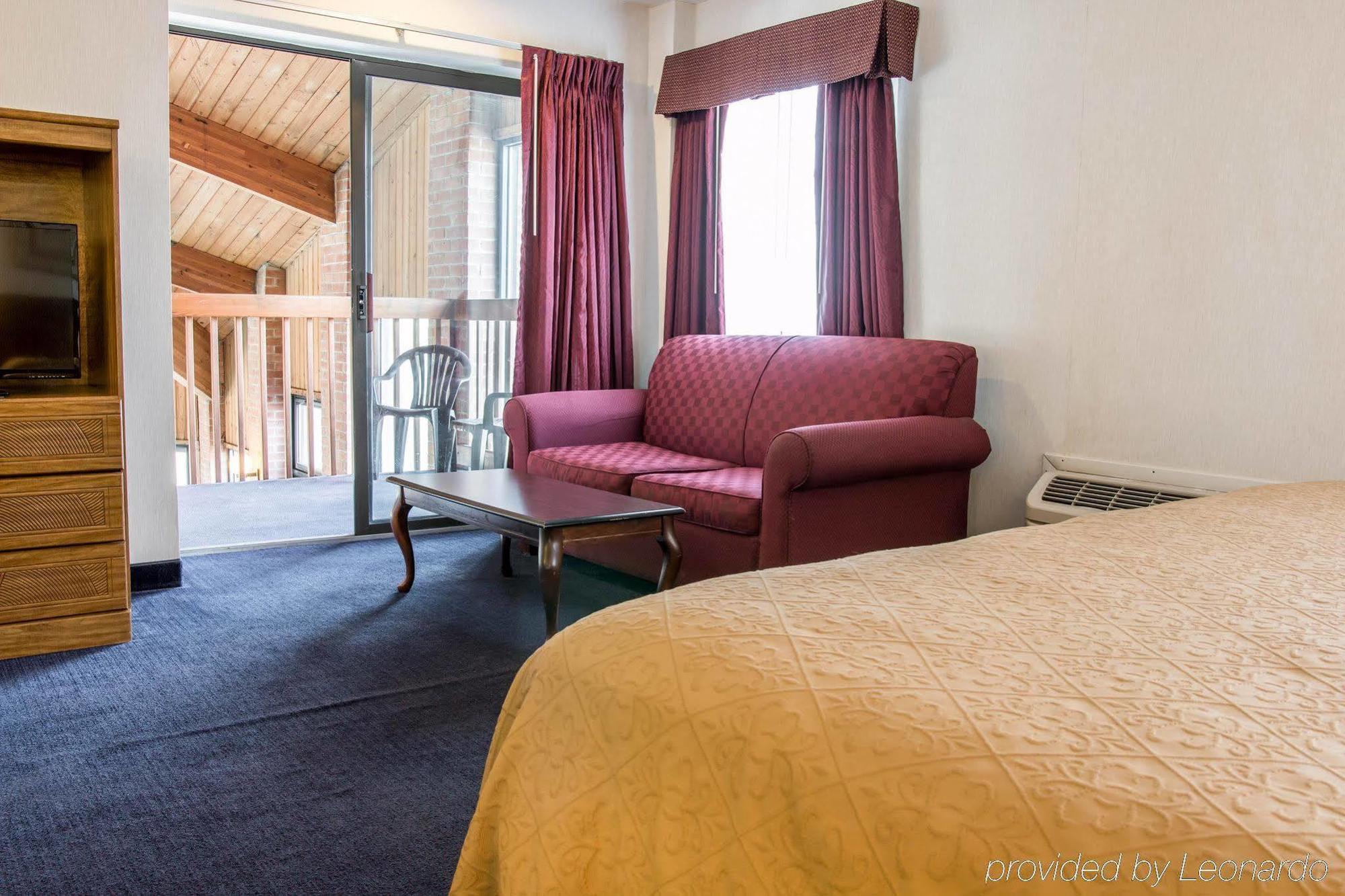 Quality Inn Hudsonville South Exteriör bild